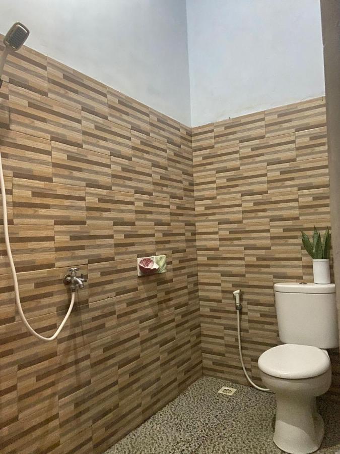 Kuwera Homestay Batununggul Exterior foto