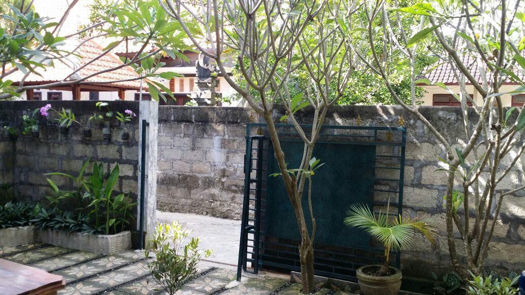 Kuwera Homestay Batununggul Exterior foto